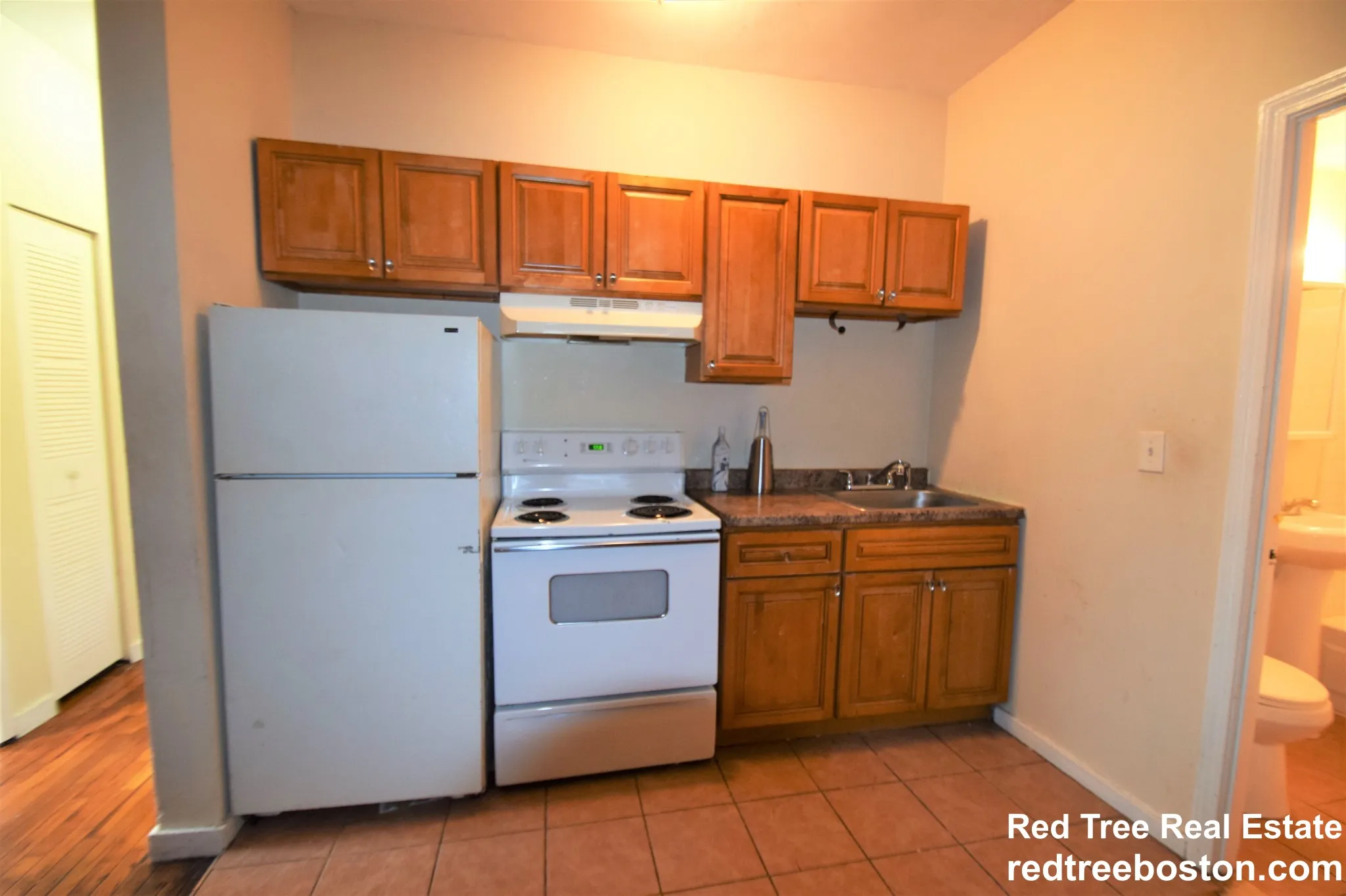 2 bed, 1 bath apartment for rent at 886 Huntington Ave Unit 5, Mission Hill — photo 2 of 9