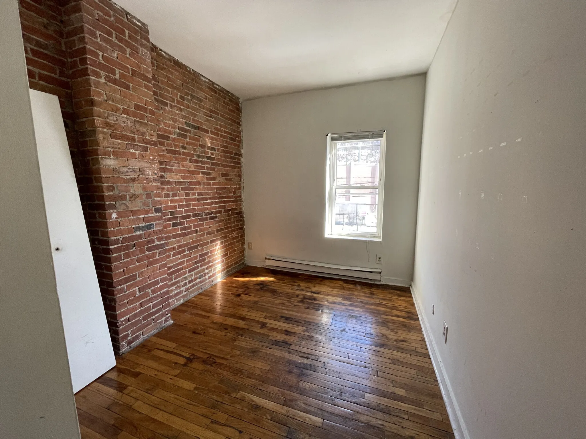 2 bed, 1 bath apartment for rent at 886 Huntington Ave Unit 6, Mission Hill — photo 1 of 10