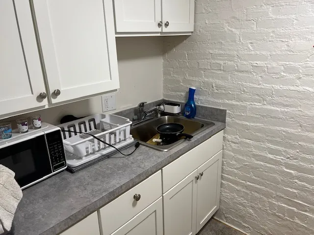 2 bed, 1 bath apartment for rent at 886 Huntington Ave Unit 8, Mission Hill — photo 4 of 16