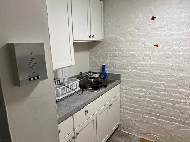 2 bed, 1 bath apartment for rent at 886 Huntington Ave Unit 8, Mission Hill — photo 3 of 16