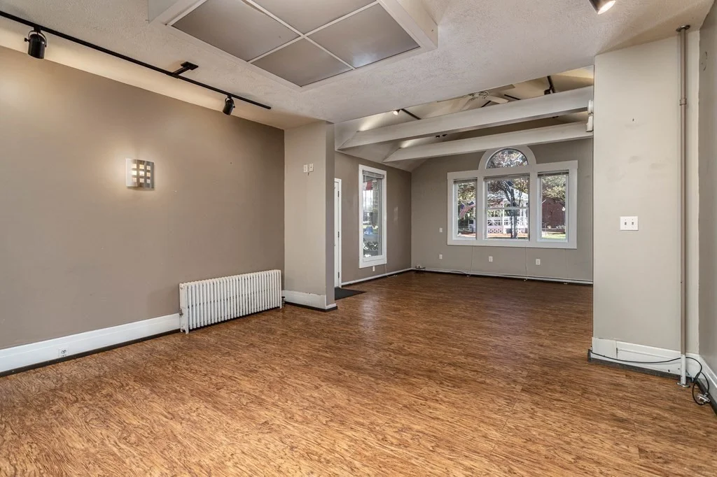 1 bed, 1 bath apartment for rent at 886 Main St Unit 1, Fitchburg — photo 4 of 11