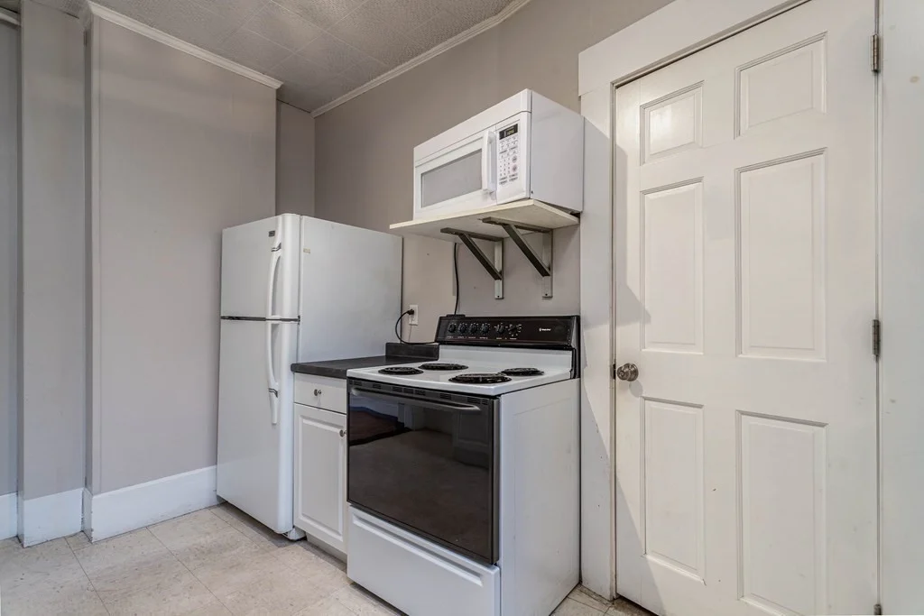 1 bed, 1 bath apartment for rent at 886 Main St Unit 1, Fitchburg — photo 7 of 11