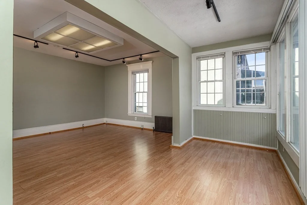 1 bed, 1 bath apartment for rent at 886 Main St Unit 2, Fitchburg — photo 3 of 12