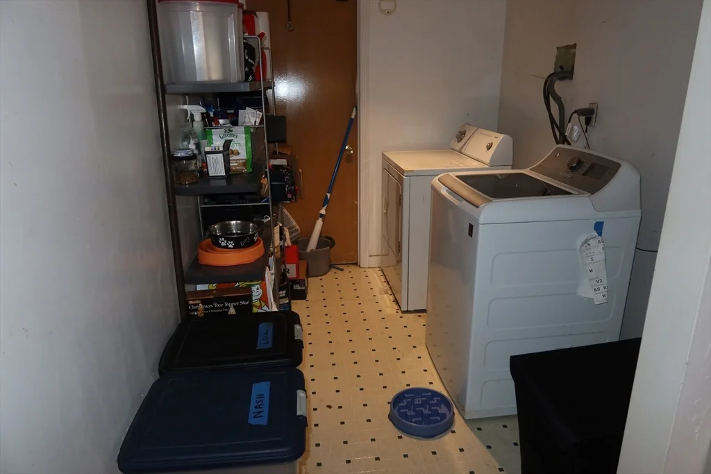 3 bed, 2 bath apartment for rent at 887 E 4th Unit 1, South Boston — photo 14 of 20