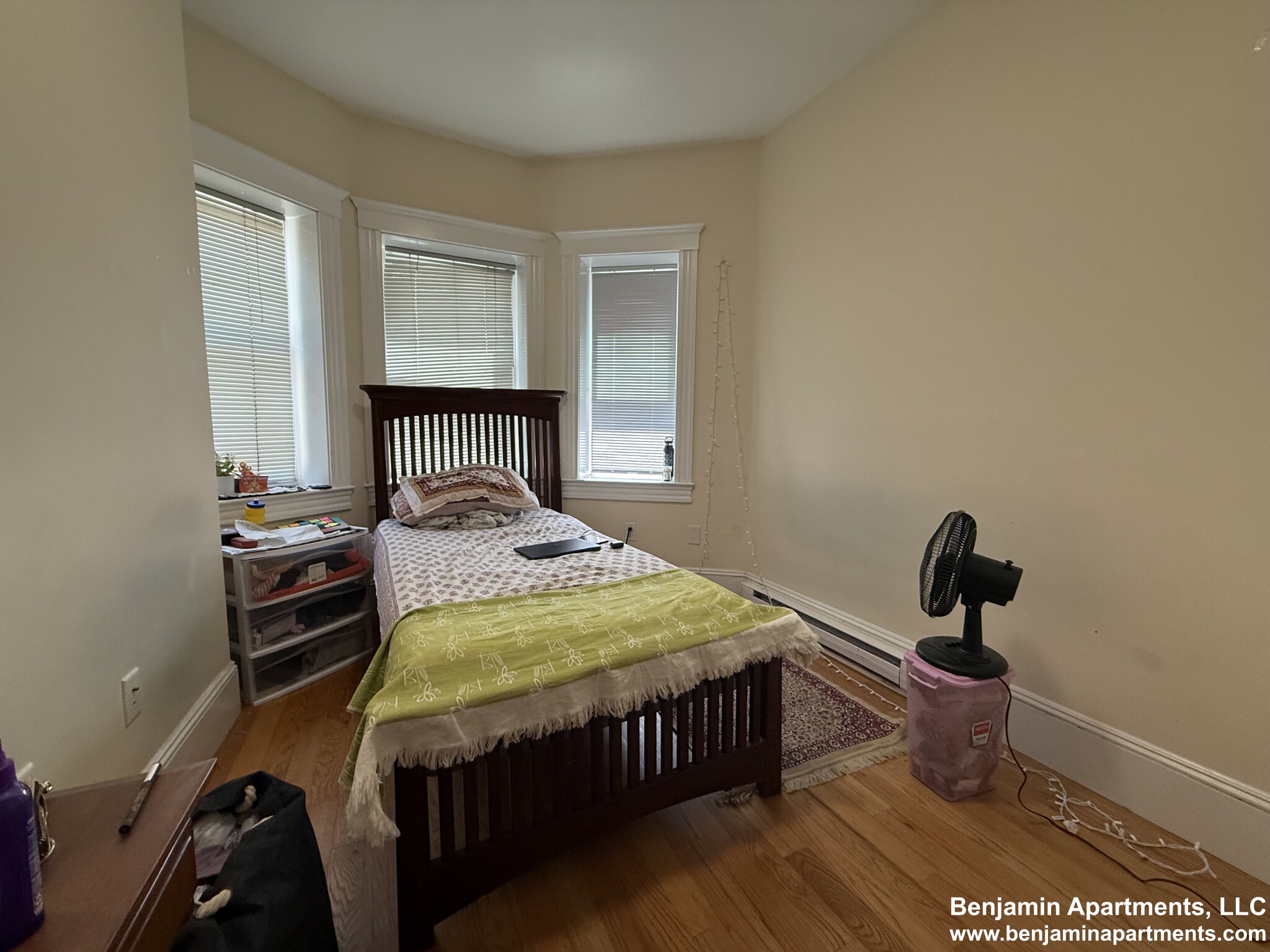 4 bed, 2 bath apartment for rent at 887 Huntington Ave Unit 1F, Mission Hill — photo 2 of 9