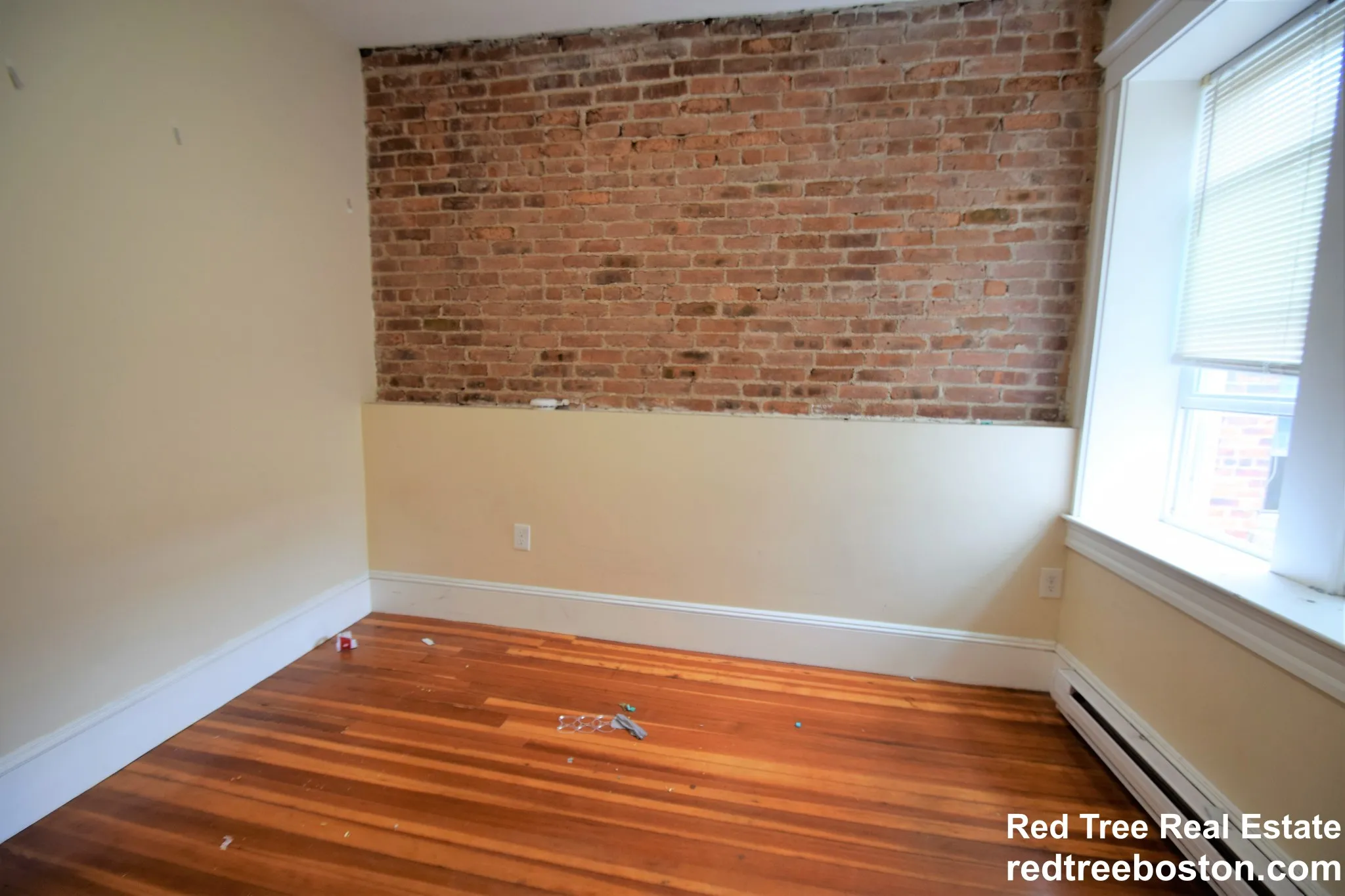 4 bed, 2 bath apartment for rent at 887 Huntington Ave Unit 3, Mission Hill — photo 3 of 26