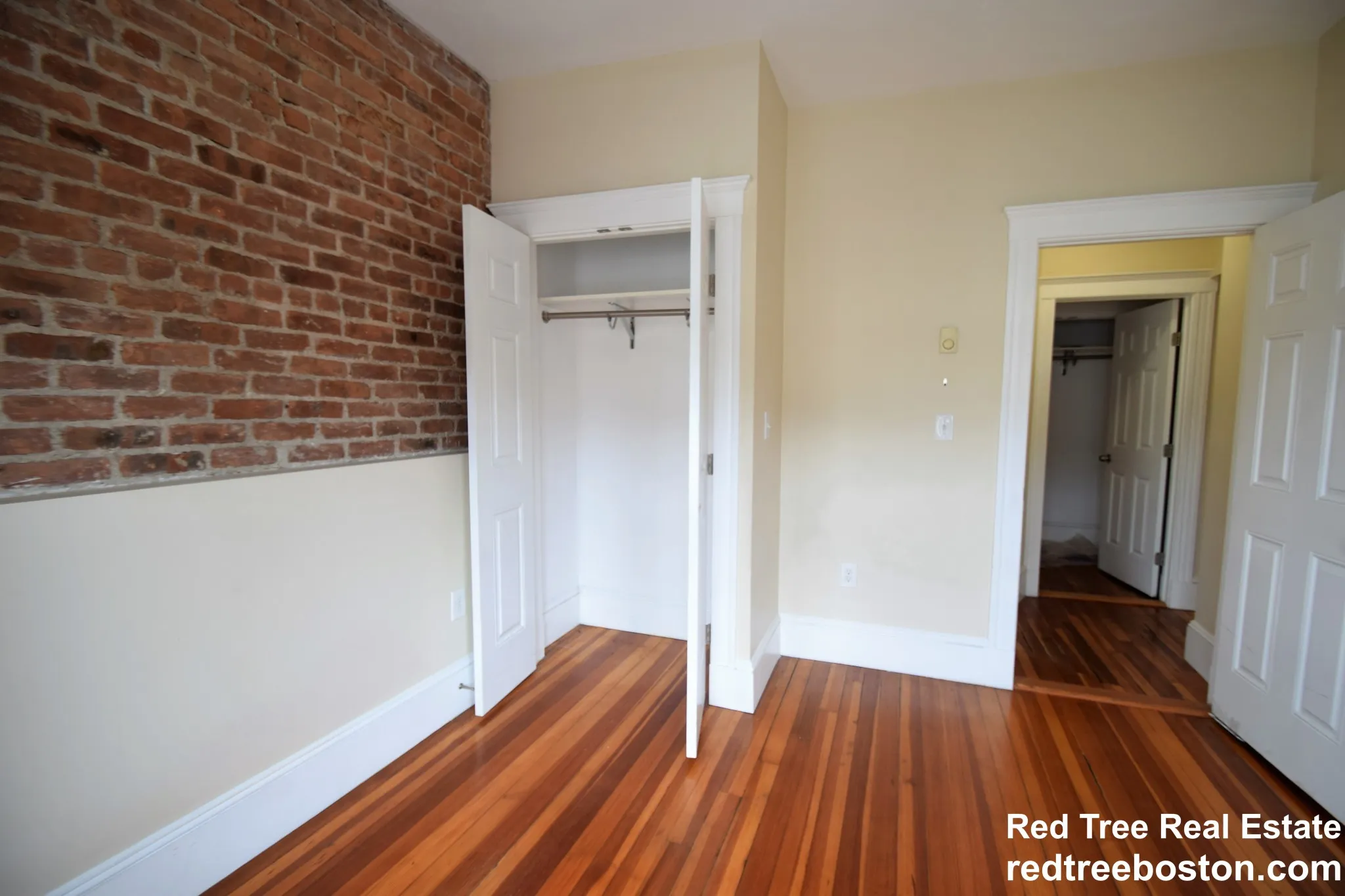 4 bed, 2 bath apartment for rent at 887 Huntington Ave Unit 3, Mission Hill — photo 2 of 26