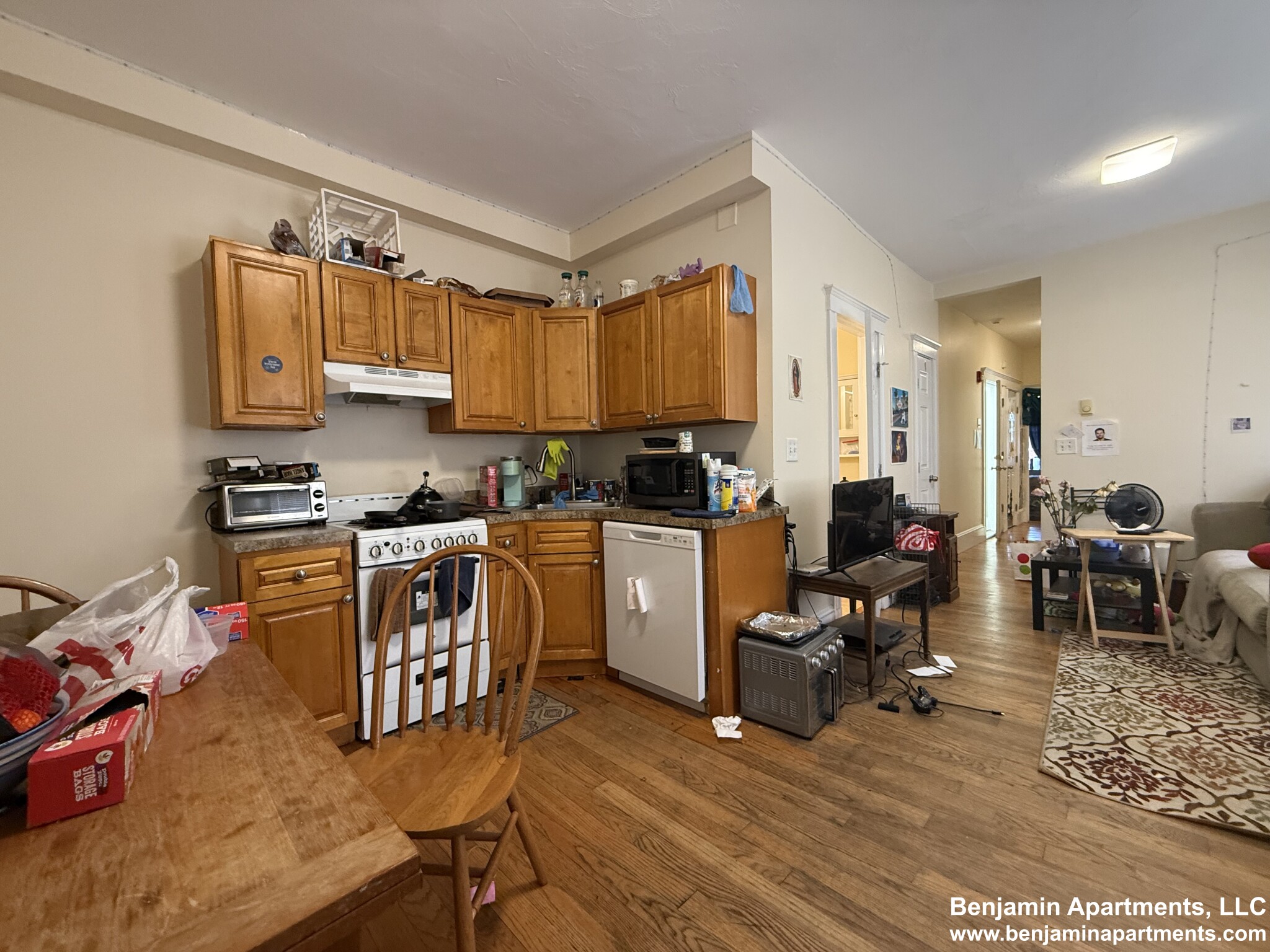 4 bed, 2 bath apartment for rent at 887 Huntington Ave Unit 5C, Mission Hill — photo 9 of 10