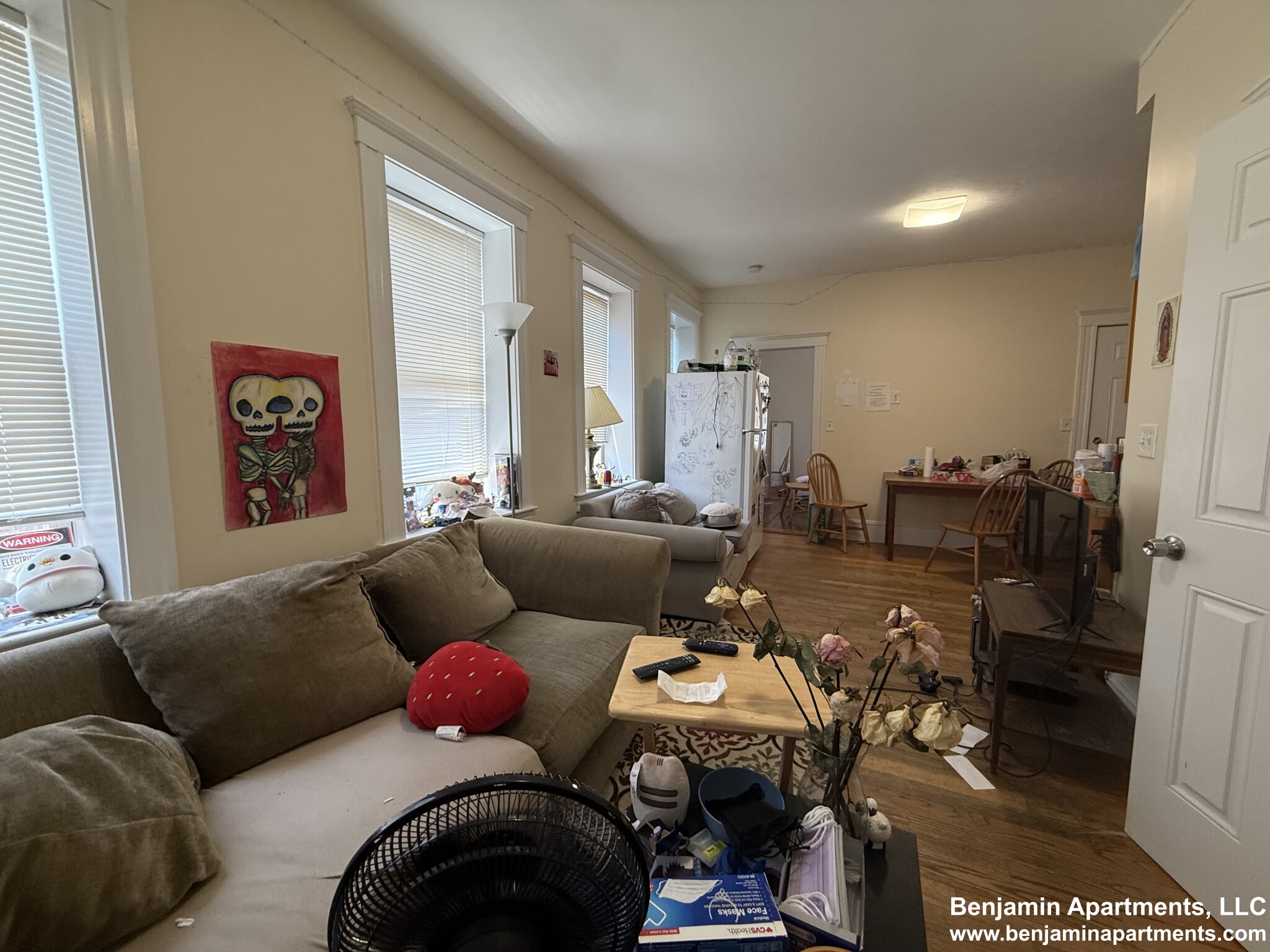 4 bed, 2 bath apartment for rent at 887 Huntington Ave Unit 5C, Mission Hill — photo 5 of 10