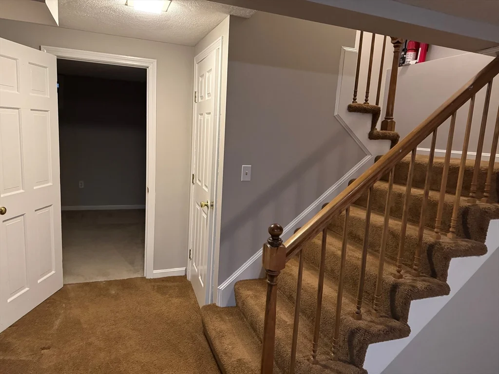 2 bed, 1 bath apartment for rent at 887 Wellman Ave Unit 887, Chelmsford — photo 16 of 17