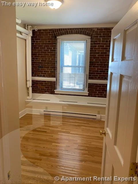 3 bed, 1 bath apartment for rent at 888 Massachusetts Ave Unit 10, Central Square — photo 5 of 19