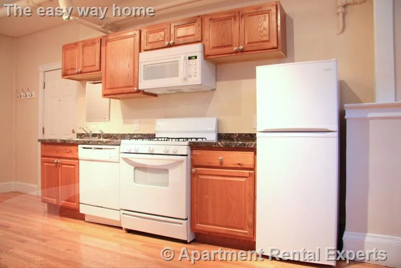 2 bed, 1 bath apartment for rent at 888 Massachusetts Ave Unit 11, Central Square — photo 4 of 22