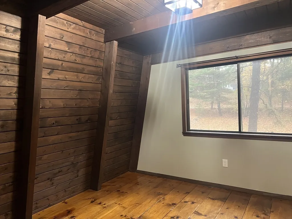 4 bed, 1 bath apartment for rent at 888 Salem St, Groveland — photo 17 of 38