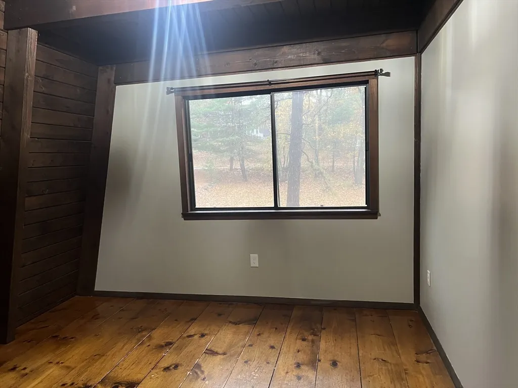 4 bed, 1 bath apartment for rent at 888 Salem St, Groveland — photo 16 of 38