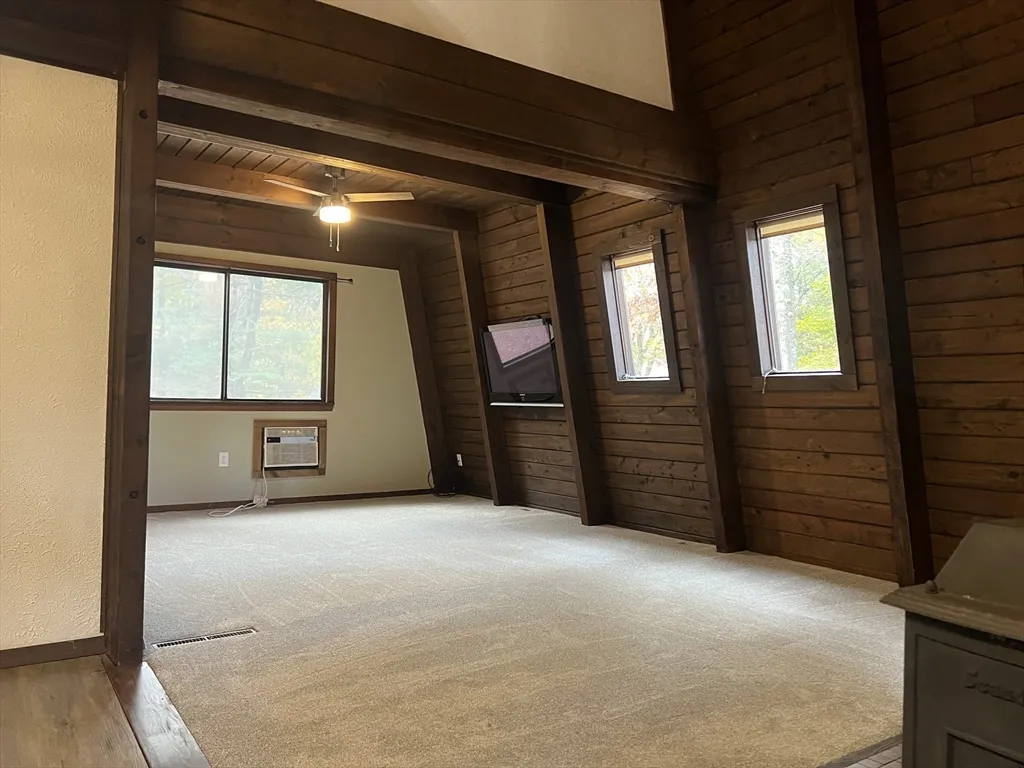 4 bed, 1 bath apartment for rent at 888 Salem St, Groveland — photo 13 of 38
