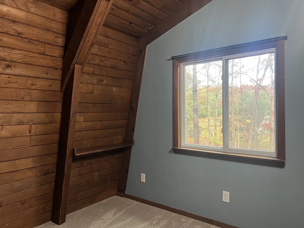 4 bed, 1 bath apartment for rent at 888 Salem St, Groveland — photo 26 of 38