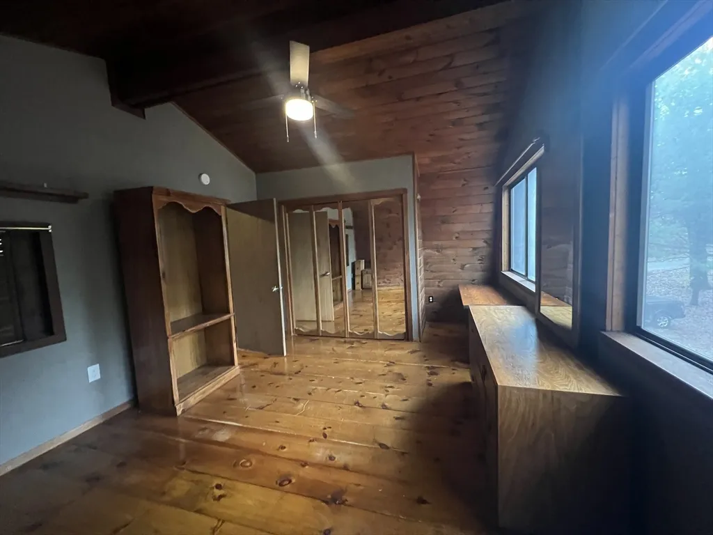 4 bed, 1 bath apartment for rent at 888 Salem St, Groveland — photo 35 of 38
