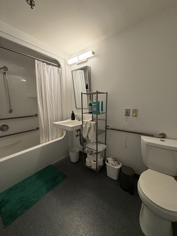 2 bed, 1 bath apartment for rent at 888 Washington St Unit 304, Chinatown — photo 9 of 13