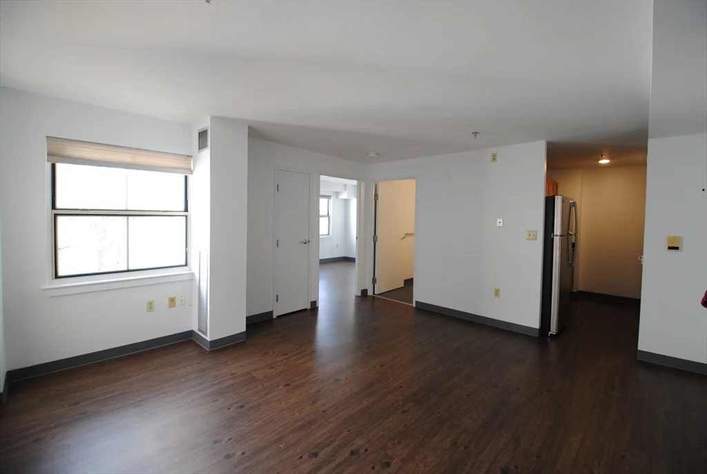 1 bed, 1 bath apartment for rent at 888 Washington St Unit 305, Chinatown — photo 1 of 9