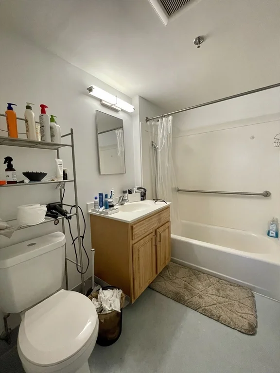 1 bed, 1 bath apartment for rent at 888 Washington St Unit 401, Chinatown — photo 8 of 12