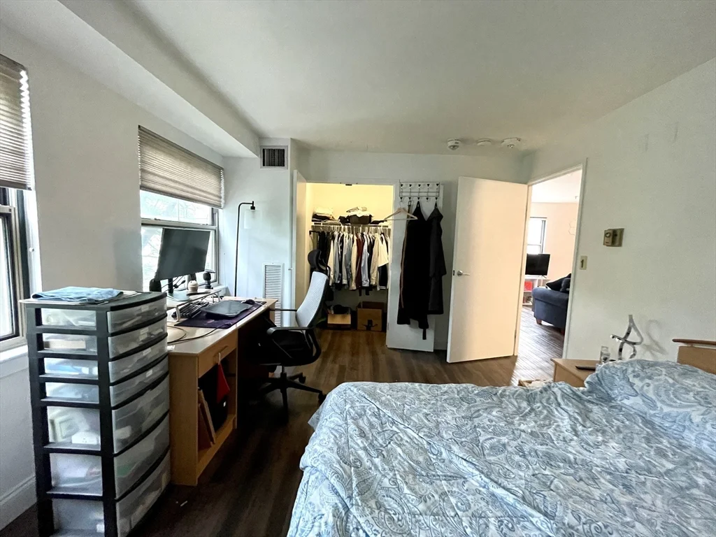 1 bed, 1 bath apartment for rent at 888 Washington St Unit 401, Chinatown — photo 7 of 12