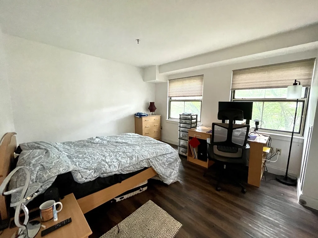 1 bed, 1 bath apartment for rent at 888 Washington St Unit 401, Chinatown — photo 6 of 12