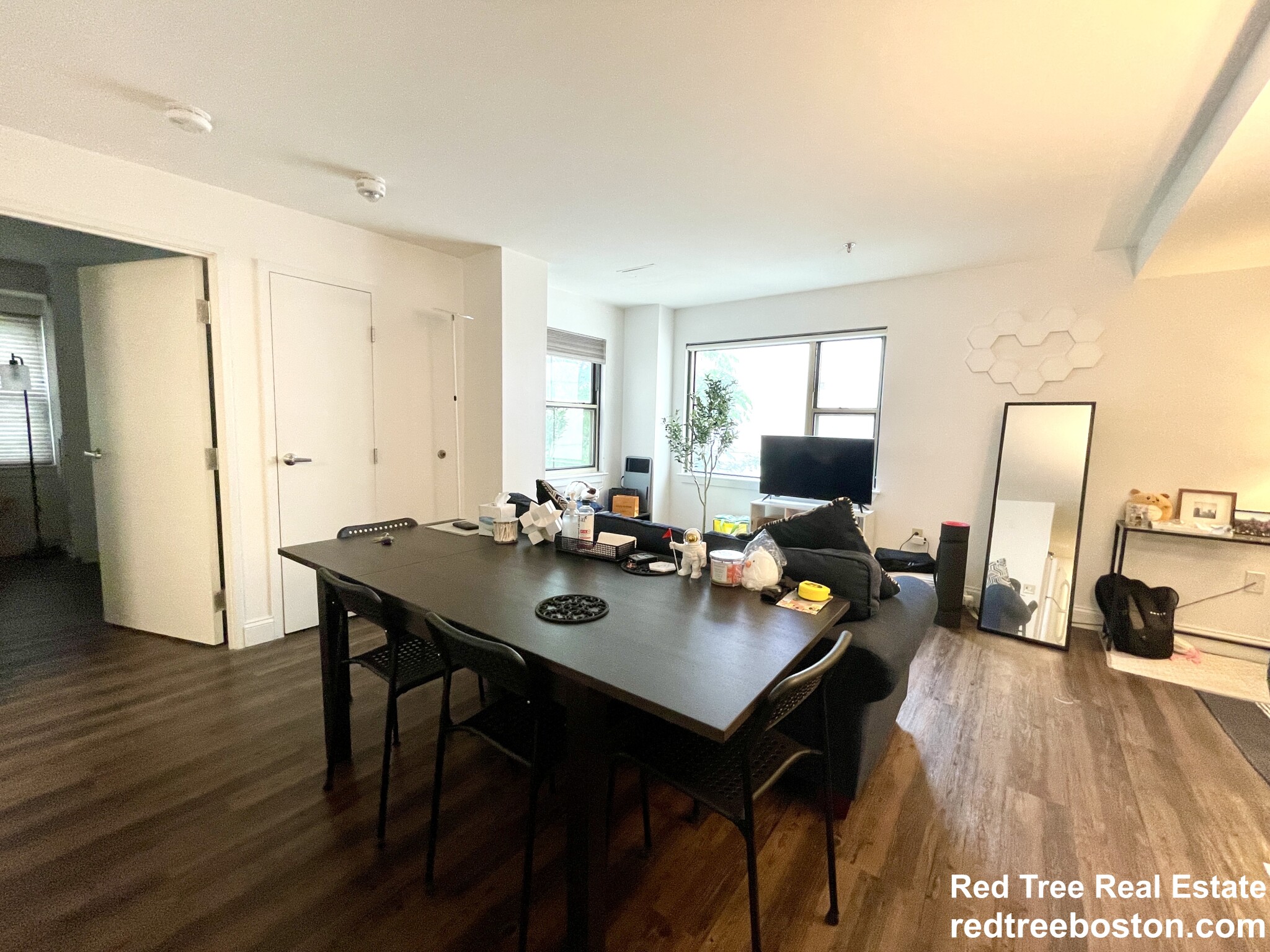 1 bed, 1 bath apartment for rent at 888 Washington St Unit 601, Chinatown — photo 5 of 28