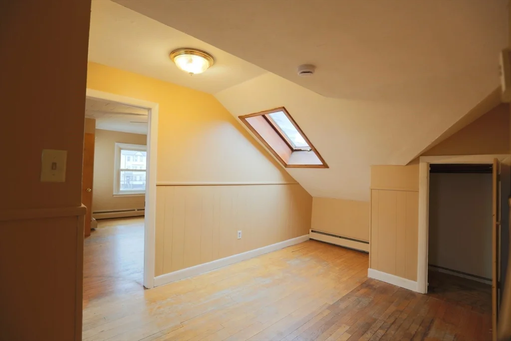 1 bed, 1 bath apartment for rent at 889 Pine Unit 3, Fall River — photo 6 of 16