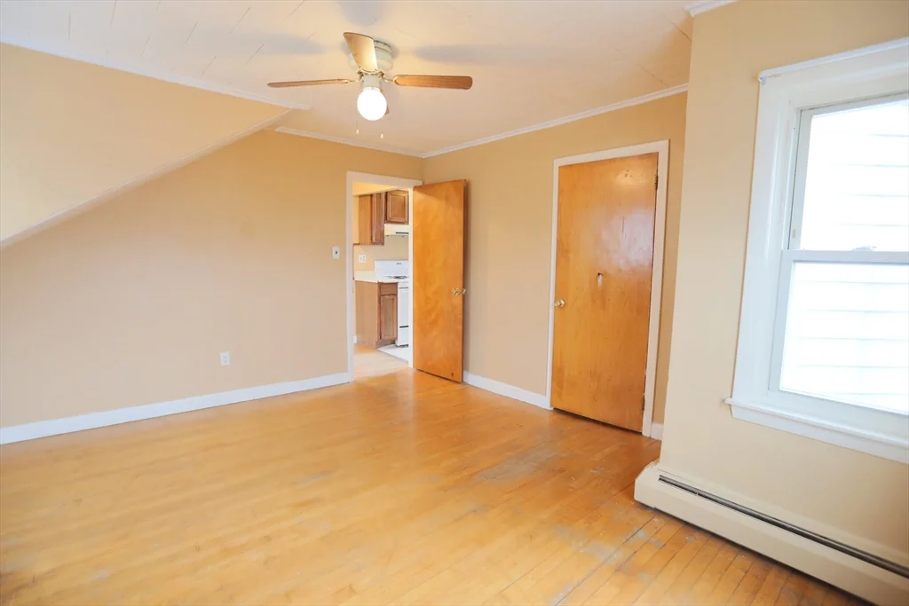 1 bed, 1 bath apartment for rent at 889 Pine Unit 3, Fall River — photo 12 of 16