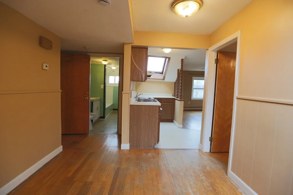 1 bed, 1 bath apartment for rent at 889 Pine Unit 3, Fall River — photo 10 of 16