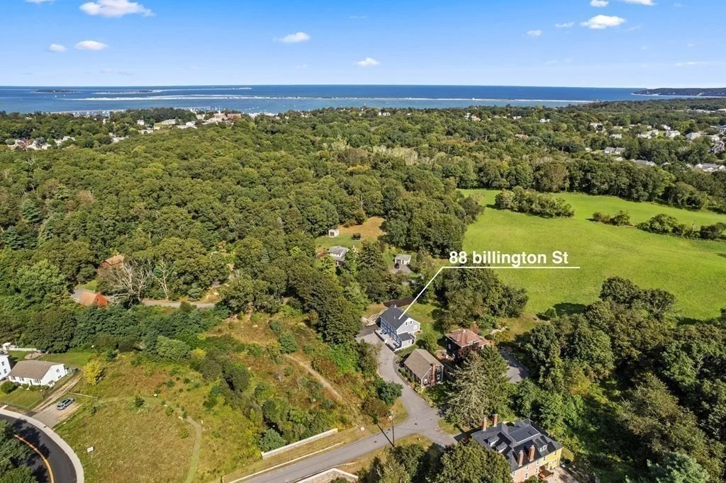 4 bed, 2 bath apartment for rent at 88R Billington St Unit B, Billington Sea
