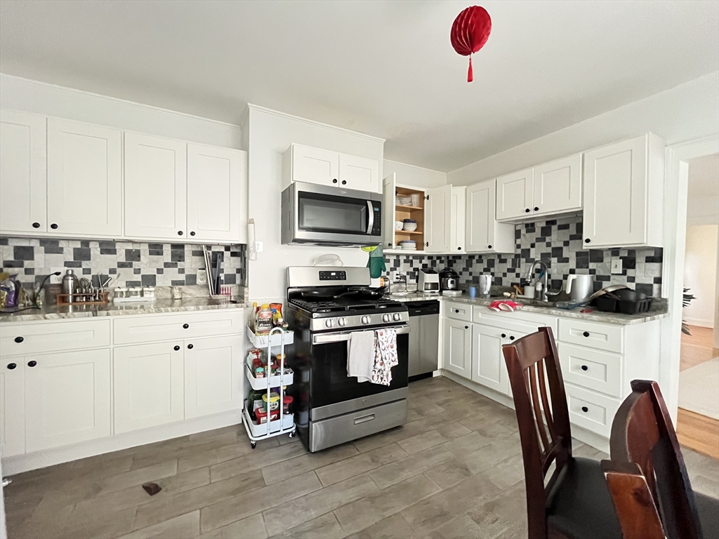 3 bed, 1 bath apartment for rent at 89 6th, East Cambridge — photo 8 of 20