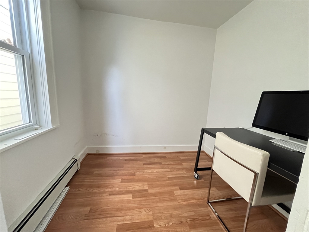 3 bed, 1 bath apartment for rent at 89 6th, East Cambridge — photo 4 of 20