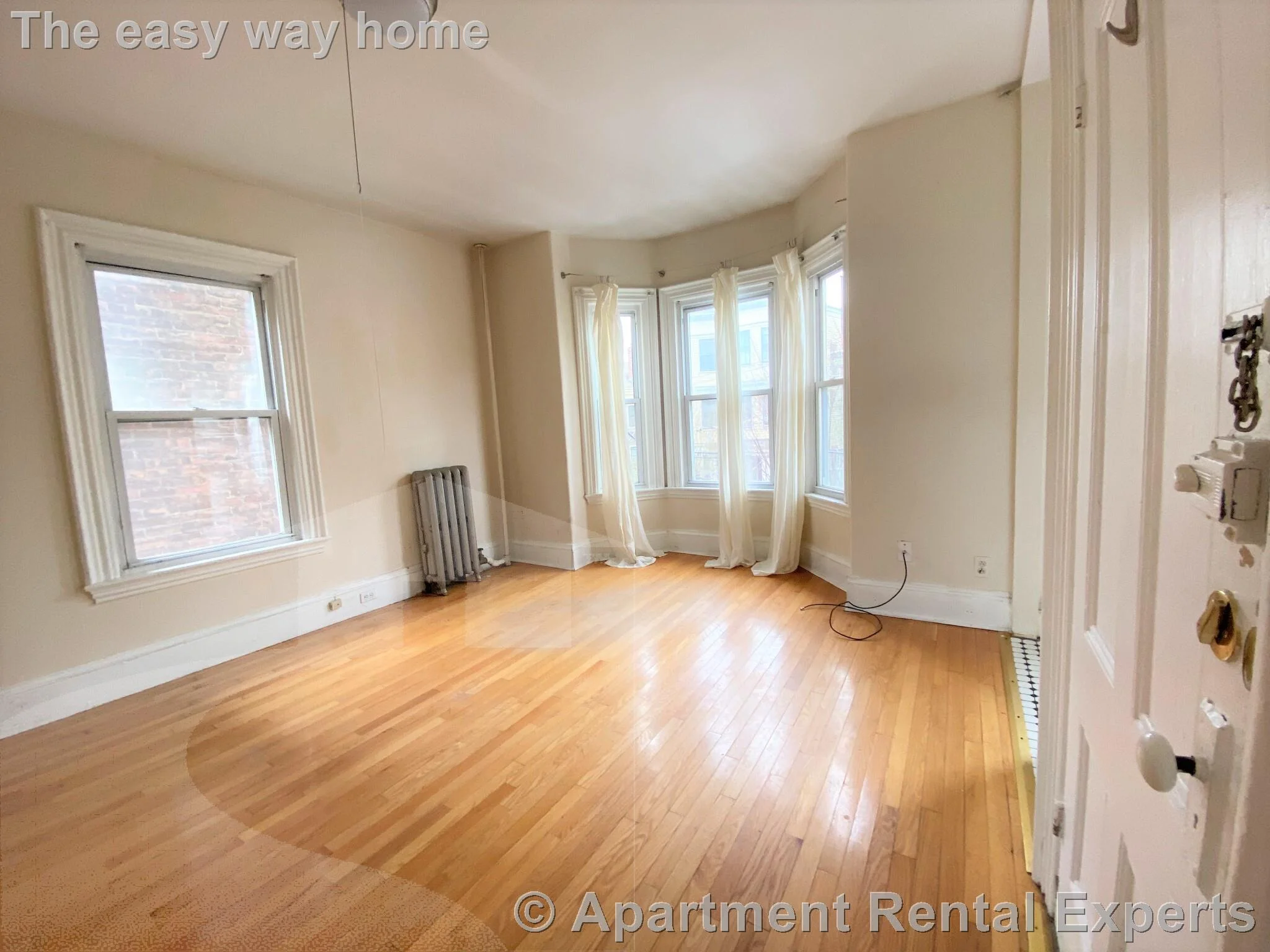 Studio bed, 1 bath apartment for rent at 89-91 Hancock St Unit 10, Central Square — photo 2 of 8