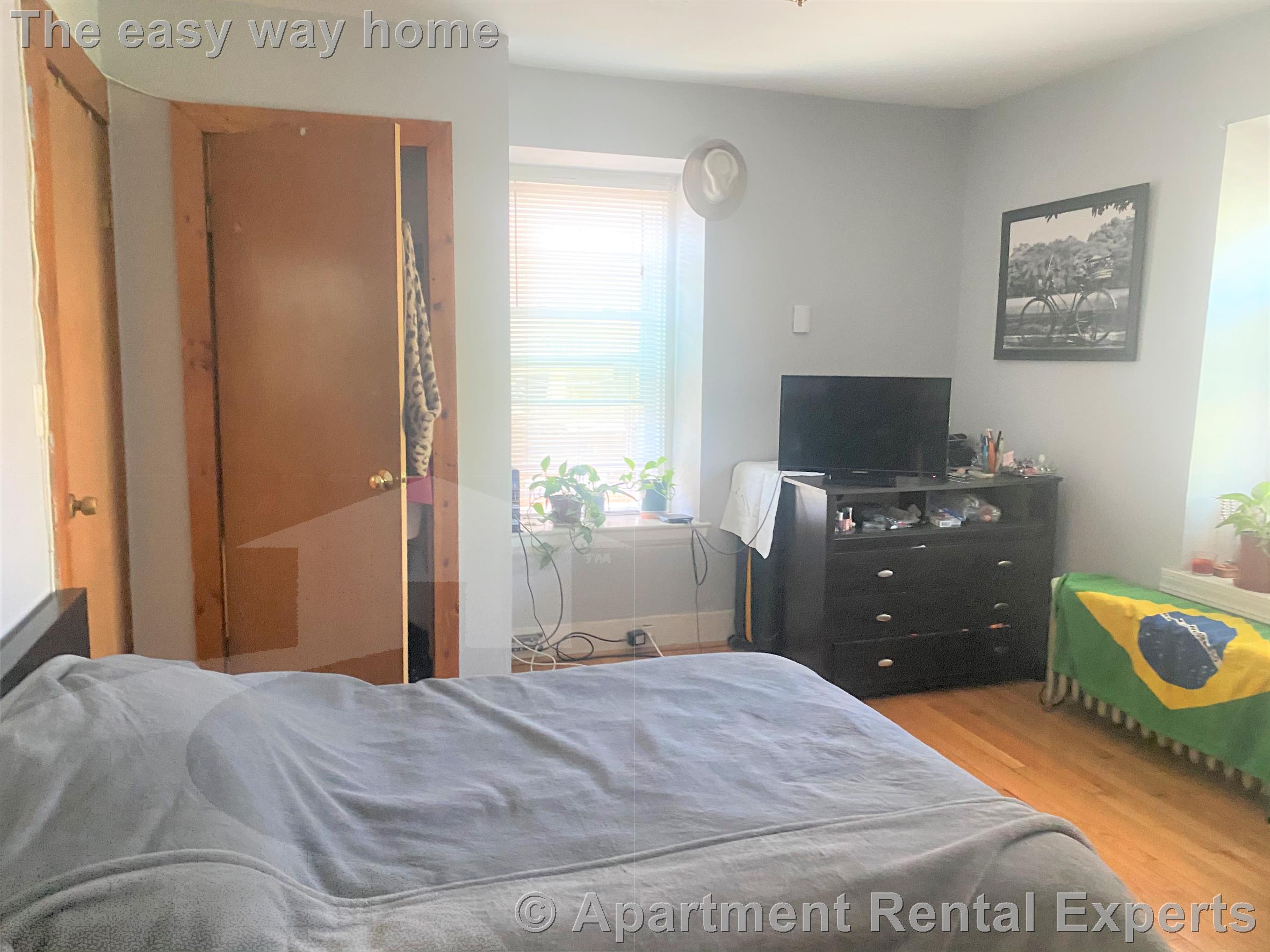 Studio bed, 1 bath apartment for rent at 89-91 Hancock St Unit 5, Central Square — photo 2 of 4