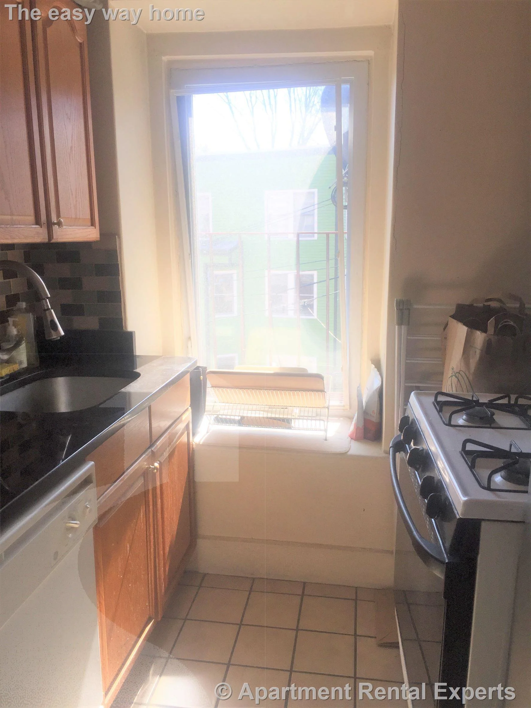 Studio bed, 1 bath apartment for rent at 89-91 Hancock St Unit 6, Central Square — photo 5 of 7