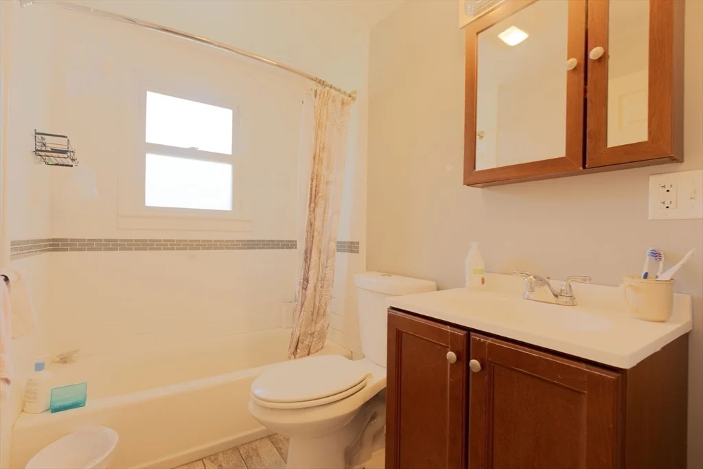 3 bed, 1 bath apartment for rent at 89 Brayton Rd Unit 2, Brighton — photo 16 of 29