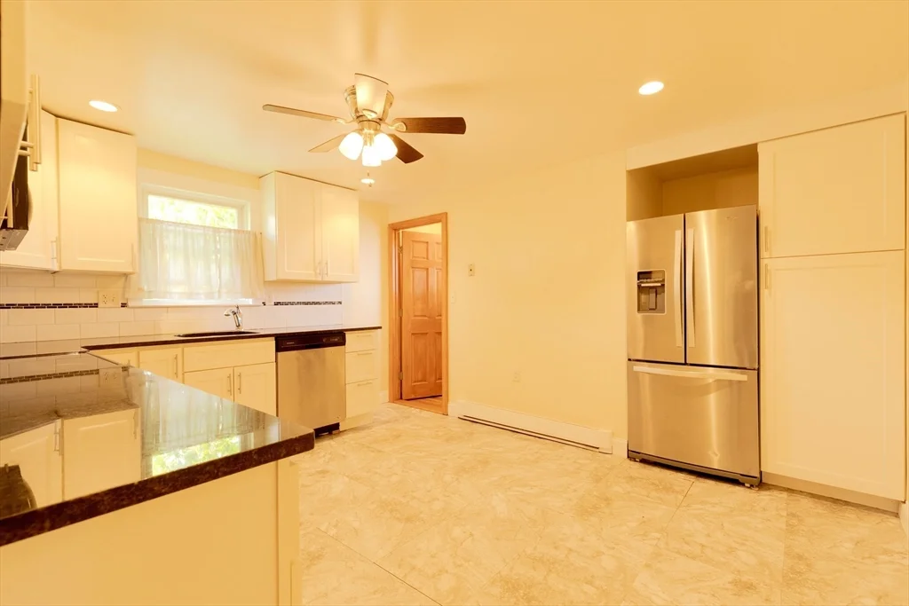 3 bed, 1 bath apartment for rent at 89 Brayton Rd Unit 2, Brighton — photo 22 of 33