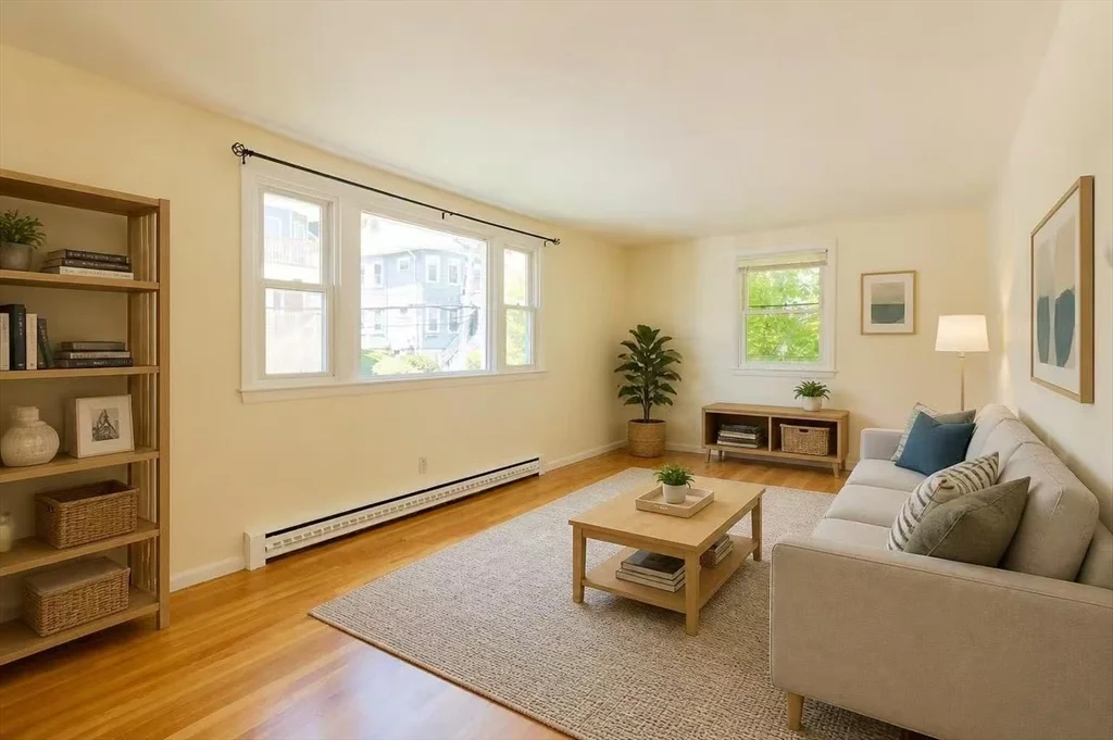 3 bed, 1 bath apartment for rent at 89 Brayton Rd Unit 2, Brighton