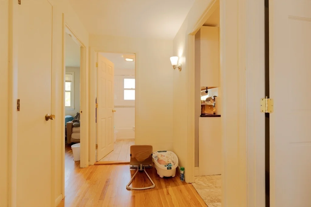 3 bed, 1 bath apartment for rent at 89 Brayton Rd Unit 2, Brighton — photo 11 of 29