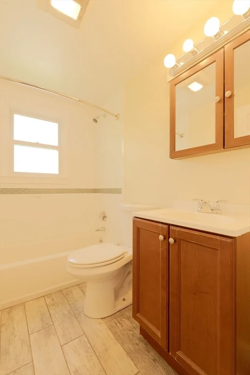 3 bed, 1 bath apartment for rent at 89 Brayton Rd Unit 2, Brighton — photo 25 of 29