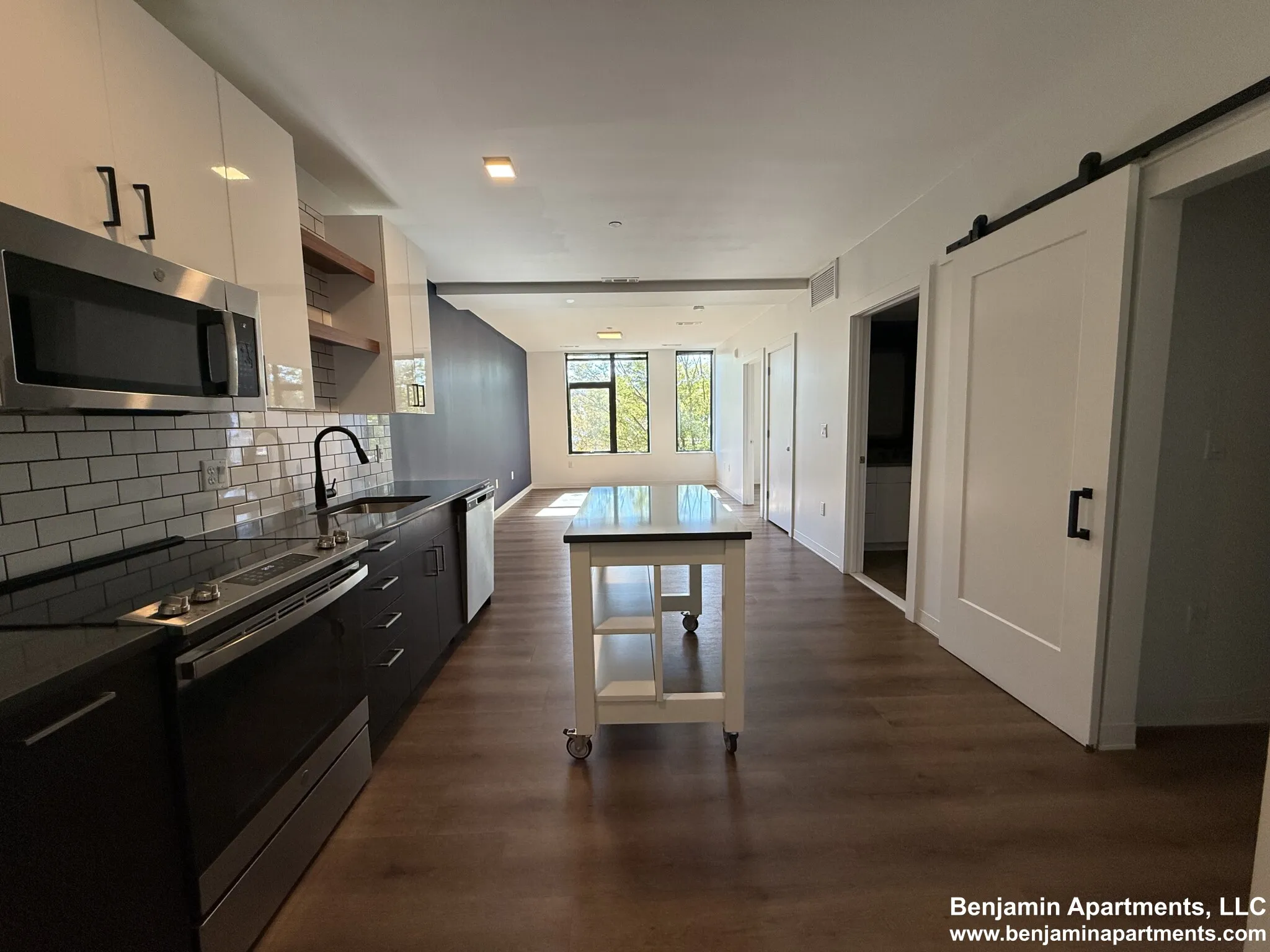 2 bed, 1 bath apartment for rent at 89 Brighton Ave Unit 220, Allston — photo 2 of 17