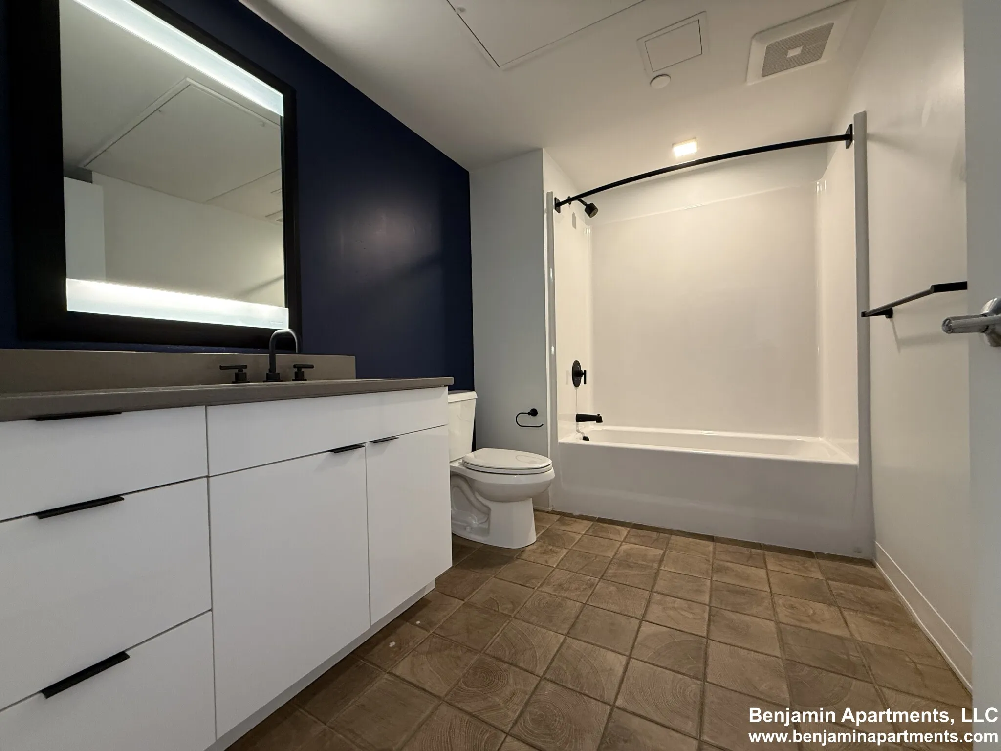 2 bed, 1 bath apartment for rent at 89 Brighton Ave Unit 220, Allston — photo 6 of 17
