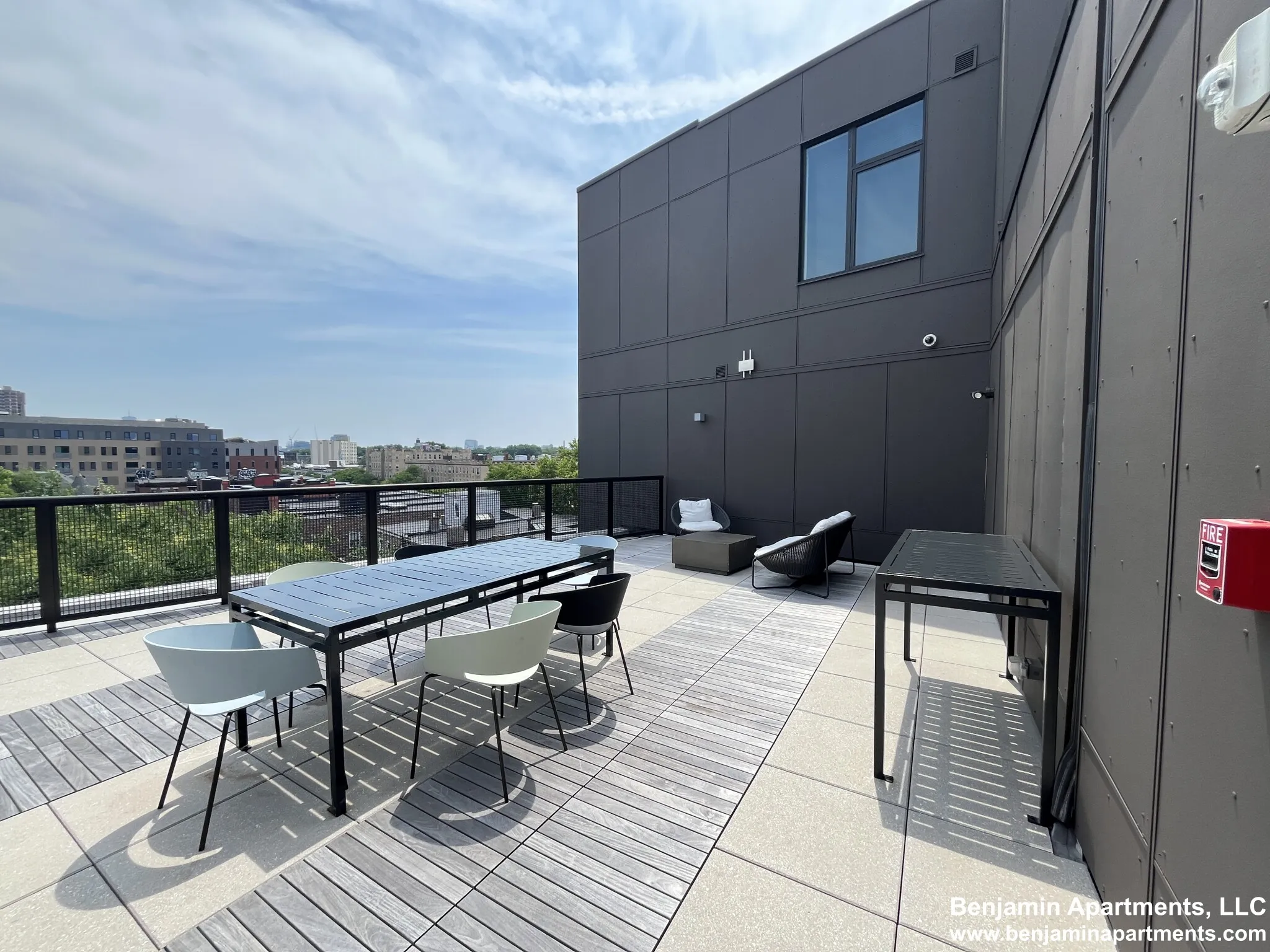 2 bed, 1 bath apartment for rent at 89 Brighton Ave Unit 220, Allston — photo 14 of 17