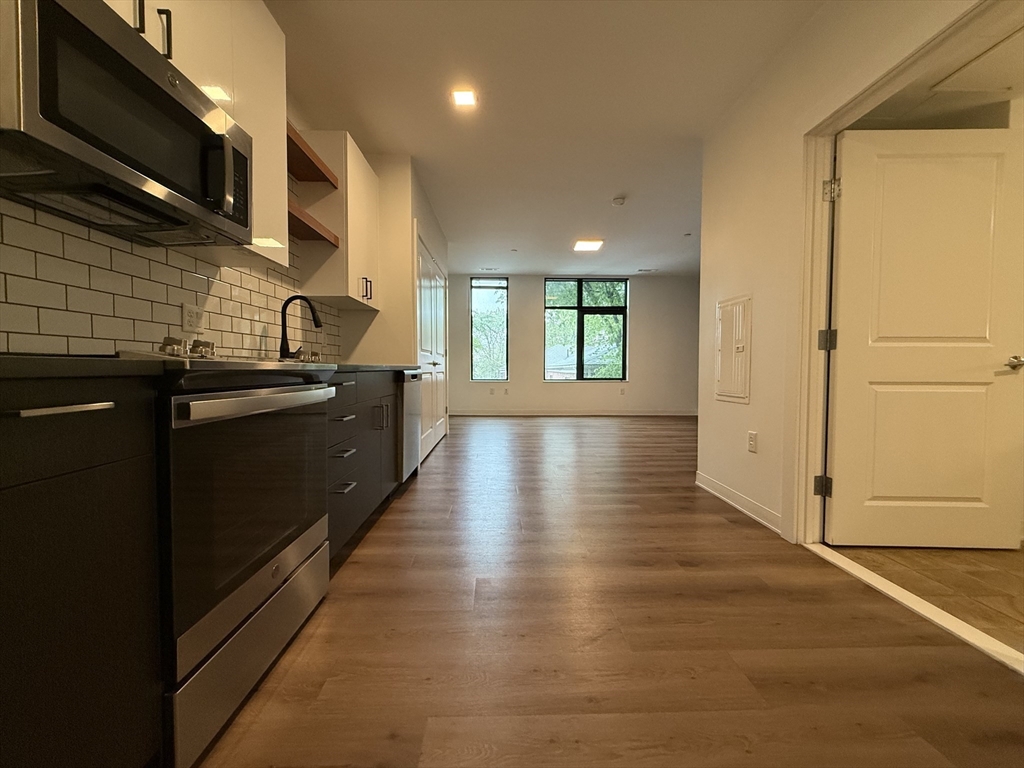 Studio bed, 1 bath apartment for rent at 89 Brighton Ave Unit 511, Allston