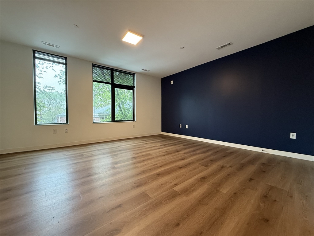 Studio bed, 1 bath apartment for rent at 89 Brighton Ave Unit 511, Allston — photo 4 of 11