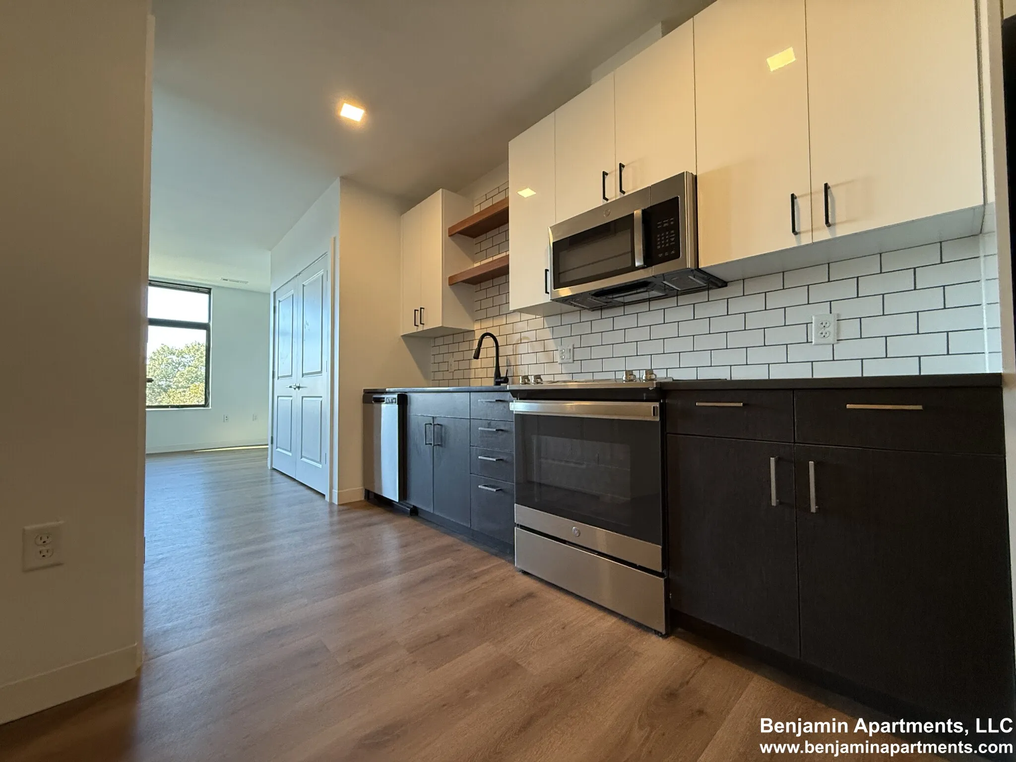 Studio bed, 1 bath apartment for rent at 89 Brighton Ave Unit 524, Allston — photo 3 of 12