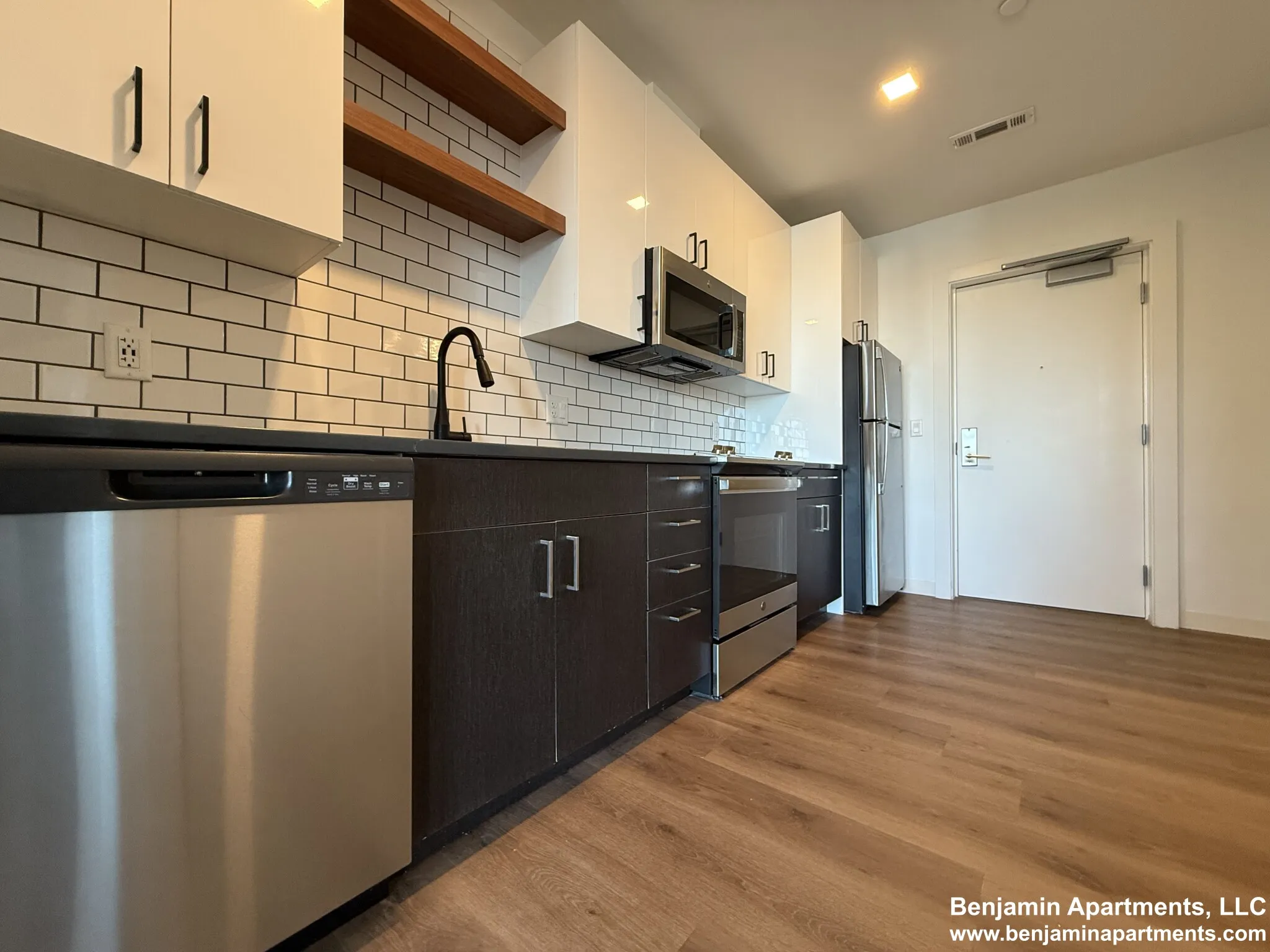 Studio bed, 1 bath apartment for rent at 89 Brighton Ave Unit 524, Allston — photo 4 of 12