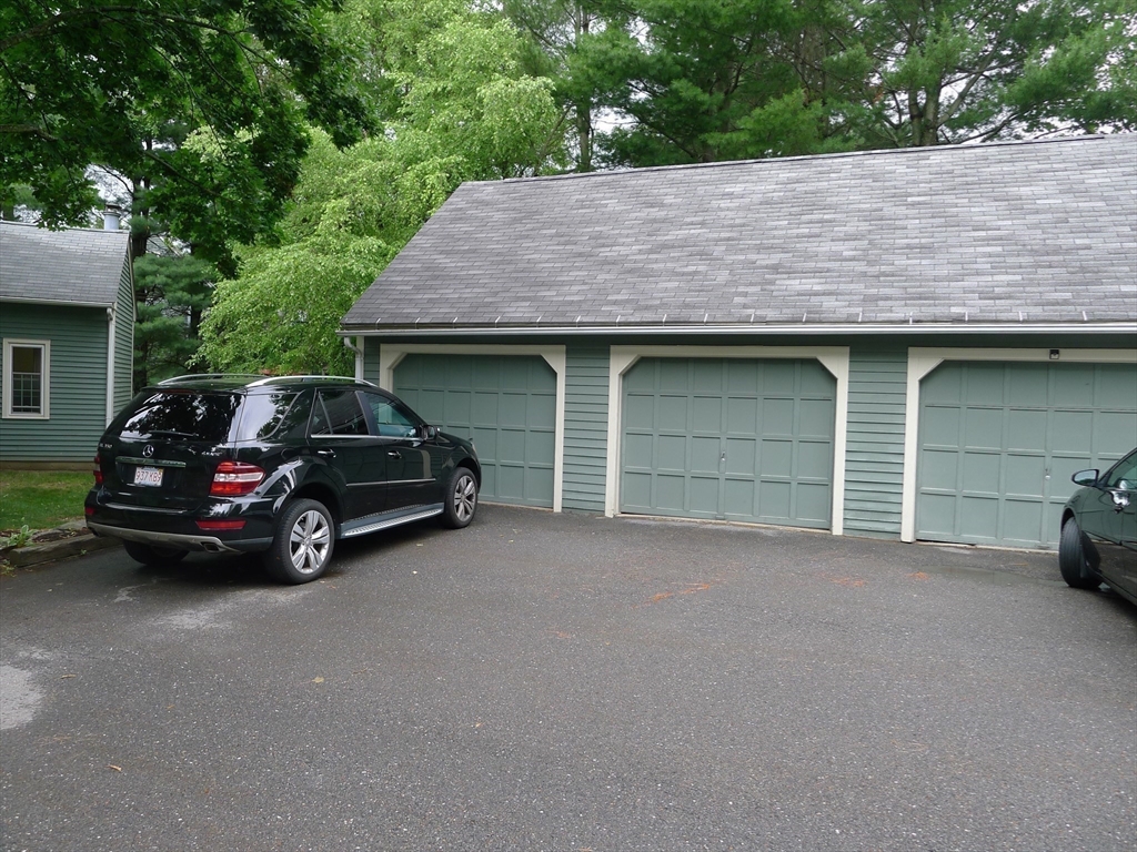 3 bed, 2 bath apartment for rent at 89 Brookdale Unit 89, Shrewsbury — photo 17 of 21