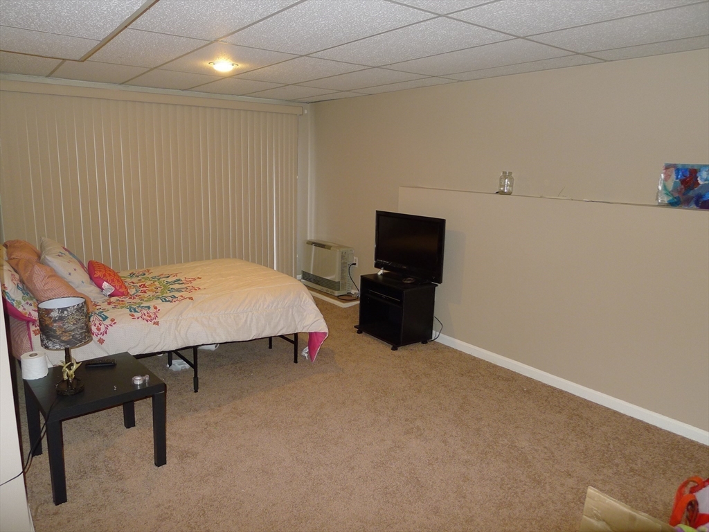 3 bed, 2 bath apartment for rent at 89 Brookdale Unit 89, Shrewsbury — photo 13 of 21